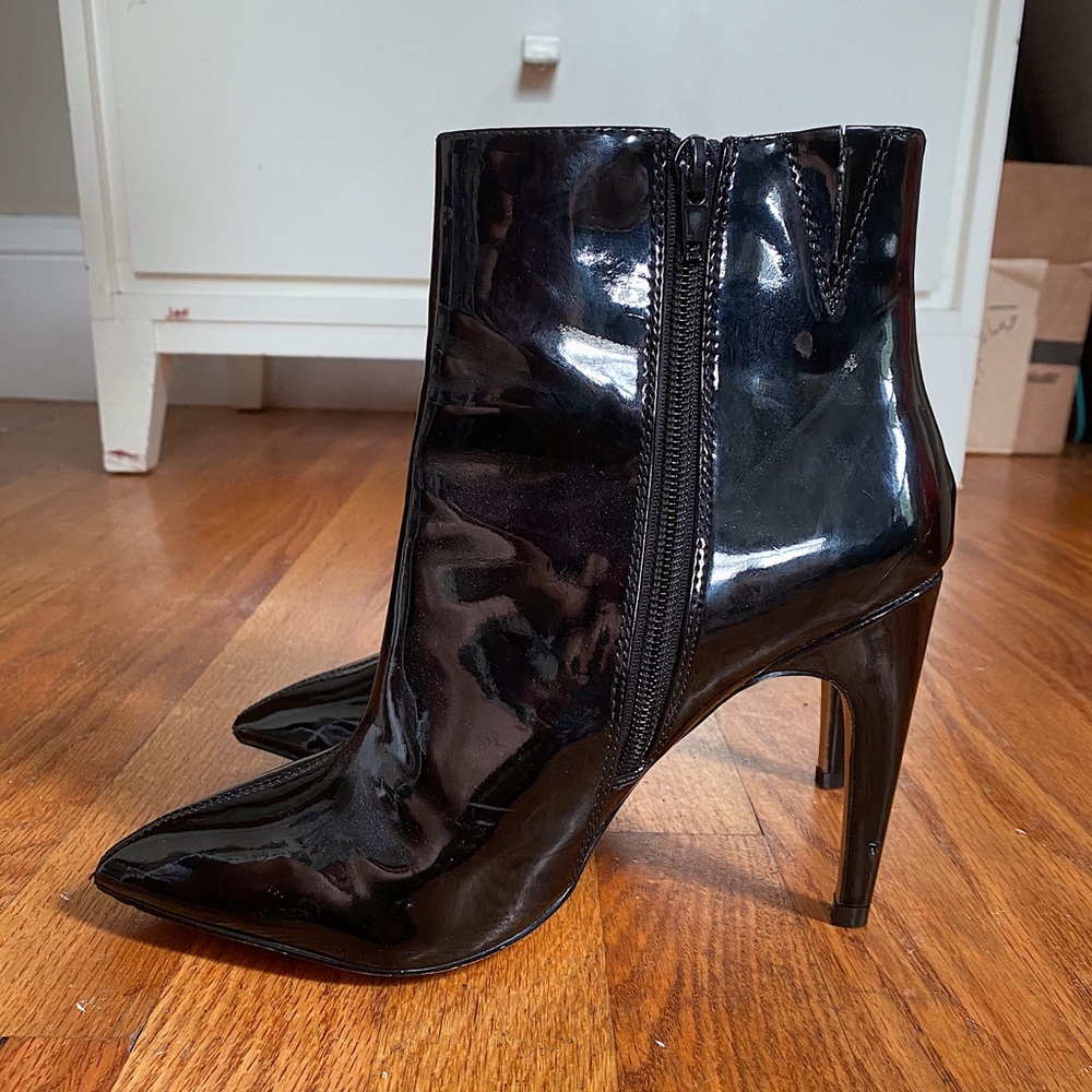 Express Heeled Booties